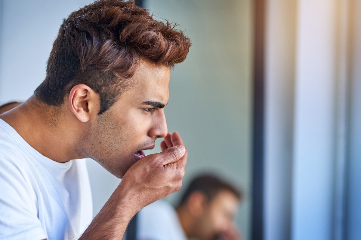 Bad Breath (Halitosis) Causes, Symptoms & Treatment Options